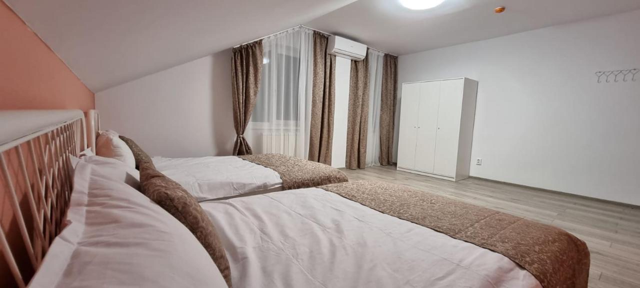 Hostel Citadella Deva Extérieur photo
